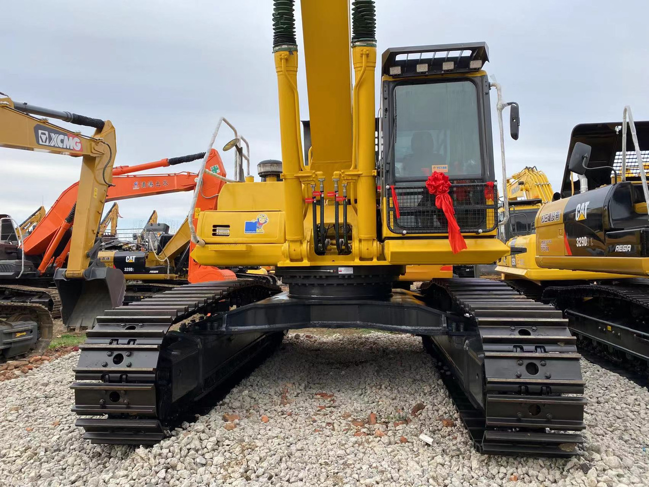 KOMATSU PC450 - Escavadora de rastos: foto 3 KOMATSU PC450 - Escavadora de rastos: foto 3