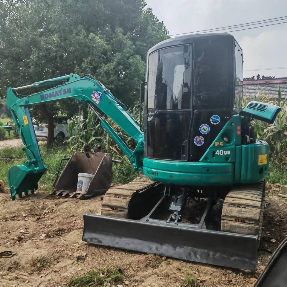 KOMATSU pc 40us - Mini escavadeira: foto 1 KOMATSU pc 40us - Mini escavadeira: foto 1
