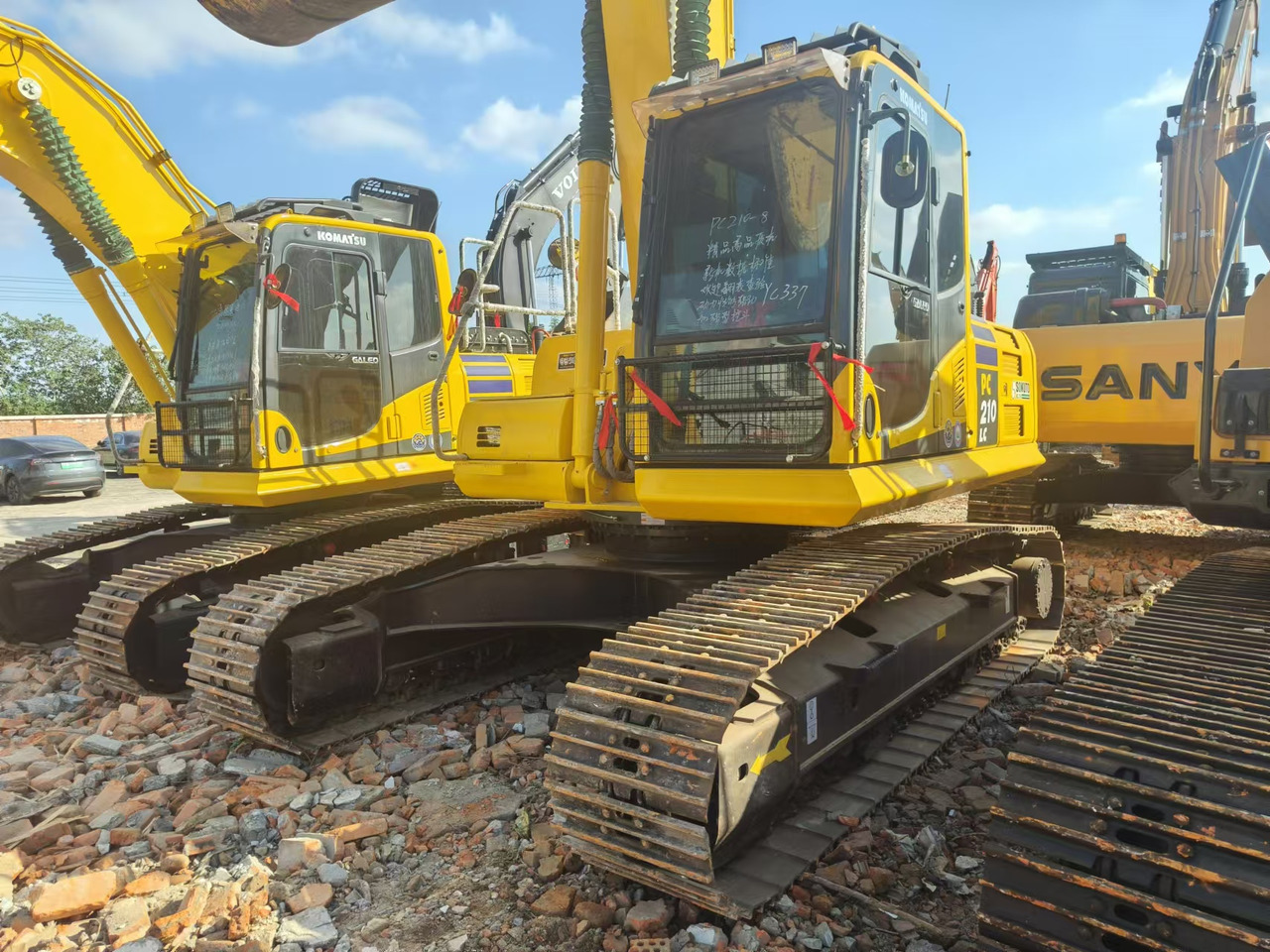 KOMATSU pc210 - Escavadora de rastos: foto 4 KOMATSU pc210 - Escavadora de rastos: foto 4