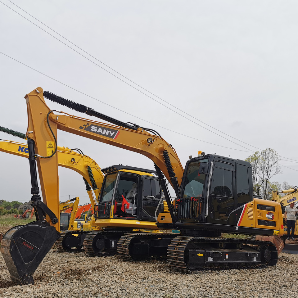 SANY SY135C - Escavadora de rastos: foto 2 SANY SY135C - Escavadora de rastos: foto 2