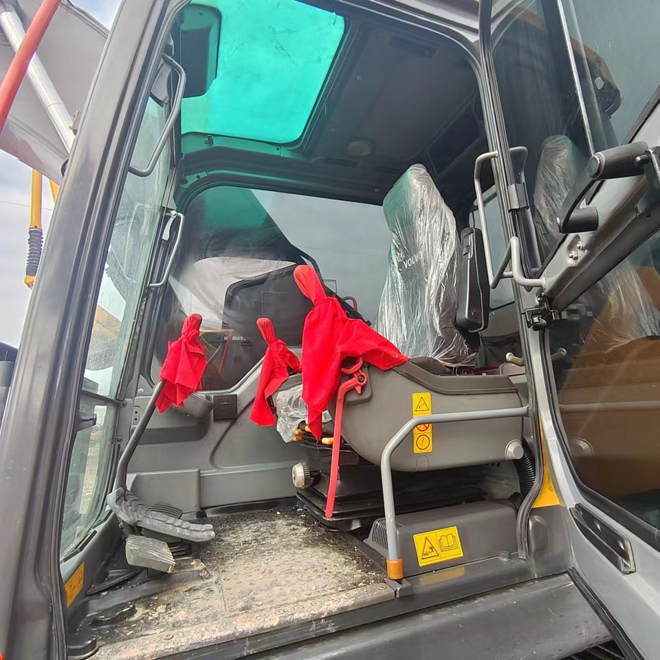 VOLVO EC240 - Escavadora de rastos: foto 5 VOLVO EC240 - Escavadora de rastos: foto 5