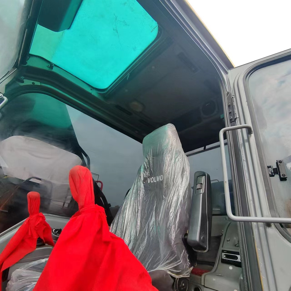 VOLVO EC240 - Escavadora de rastos: foto 2 VOLVO EC240 - Escavadora de rastos: foto 2