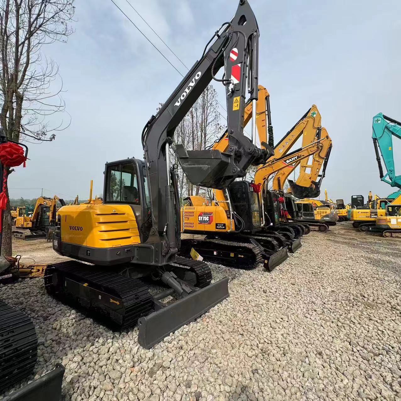 VOLVO EC60 - Mini escavadeira: foto 1 VOLVO EC60 - Mini escavadeira: foto 1