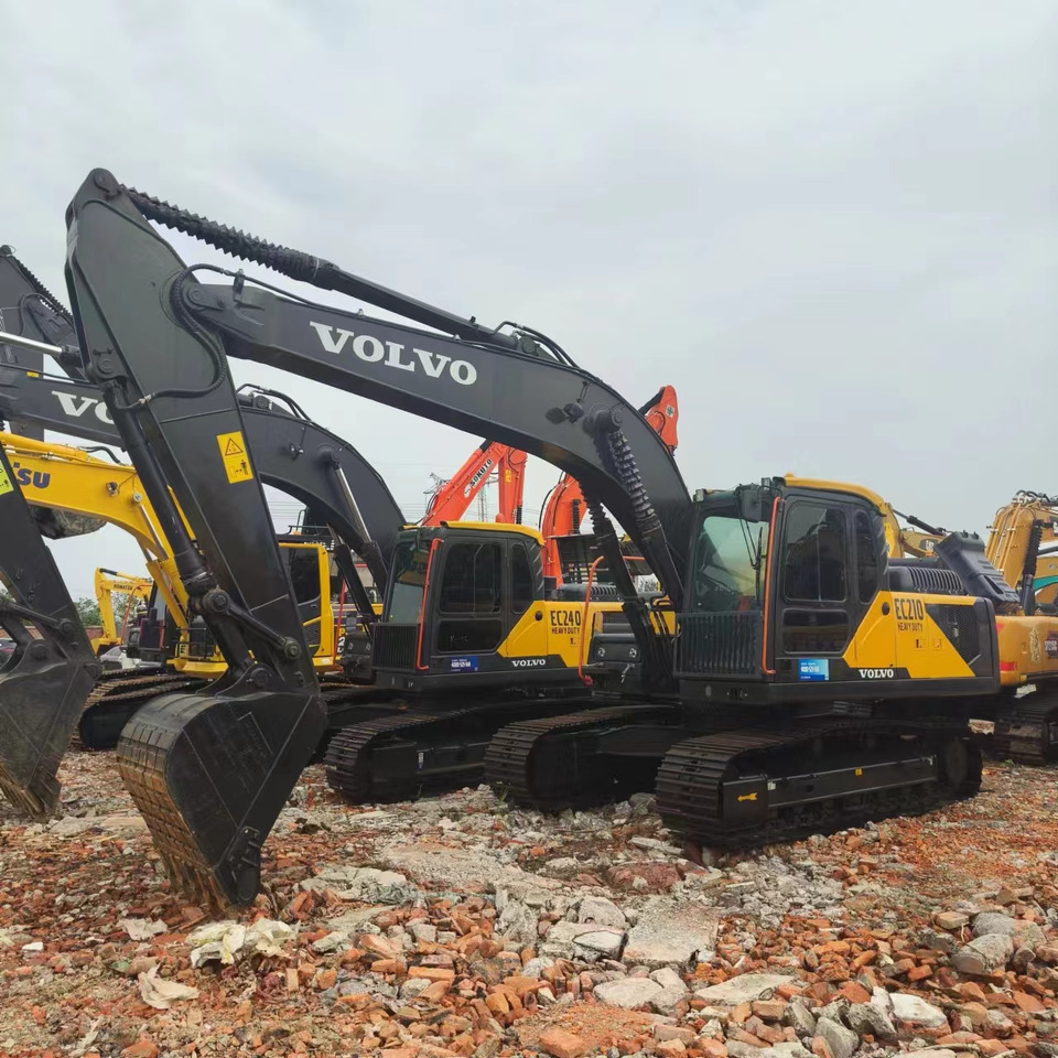 Volvo EC210 - Escavadora de rastos: foto 2 Volvo EC210 - Escavadora de rastos: foto 2