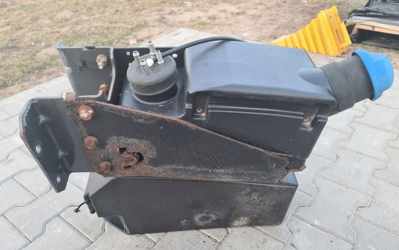 207667733 Volvo FL FE - Tanque para AdBlue de Caminhão: foto 2 207667733 Volvo FL FE - Tanque para AdBlue de Caminhão: foto 2