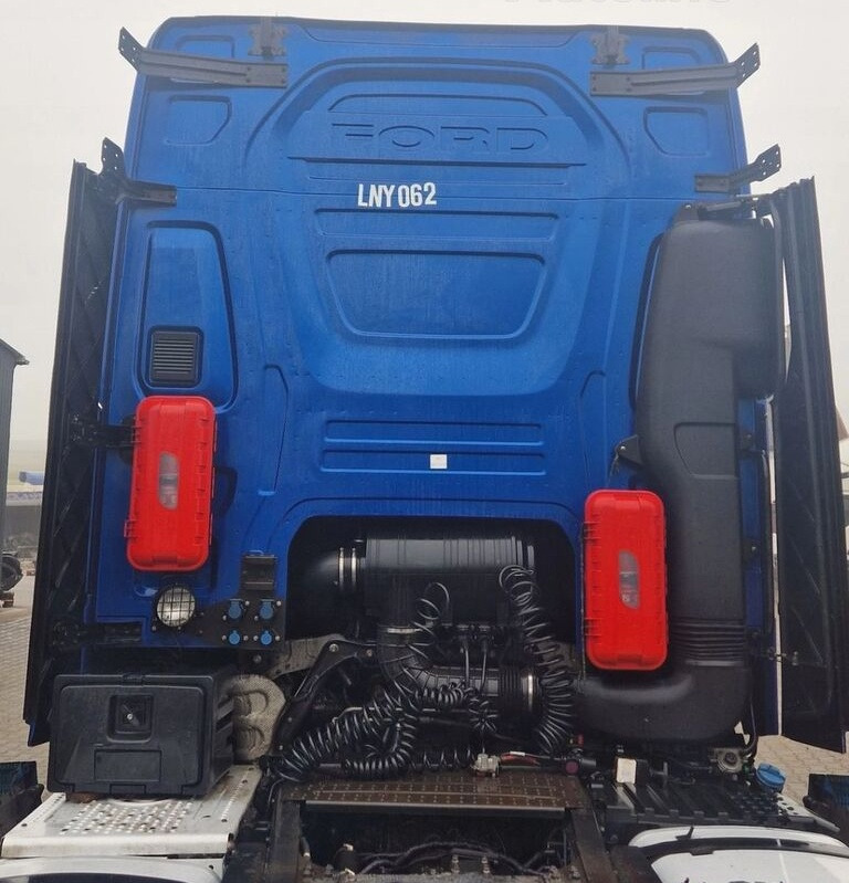 Ford KOMPLETNA F-MAX TRUCKS CARGO 500 for Ford FORD F-MAX TRUCKS CARGO 500 - Cabine: foto 2 Ford KOMPLETNA F-MAX TRUCKS CARGO 500 for Ford FORD F-MAX TRUCKS CARGO 500 - Cabine: foto 2