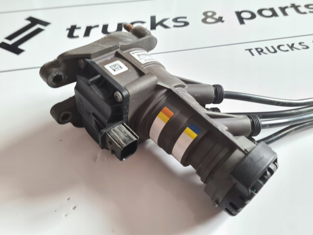 KNORR-BREMSE ZAWÓR GŁÓWNY POD PEDAŁ HAMULCA VOLVO FH 4 FM 4 FMX - Peças de freio de Caminhão: foto 3 KNORR-BREMSE ZAWÓR GŁÓWNY POD PEDAŁ HAMULCA VOLVO FH 4 FM 4 FMX - Peças de freio de Caminhão: foto 3