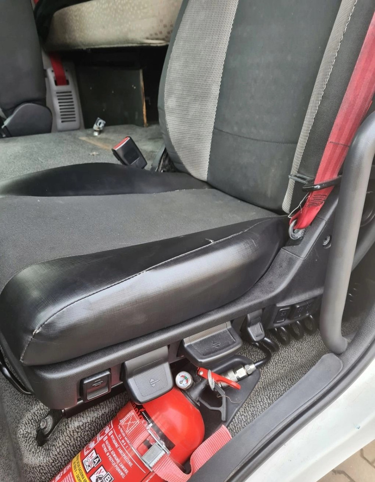 RENAULT PNEUMATYCZNY KIEROWCY - Banco: foto 4 RENAULT PNEUMATYCZNY KIEROWCY - Banco: foto 4