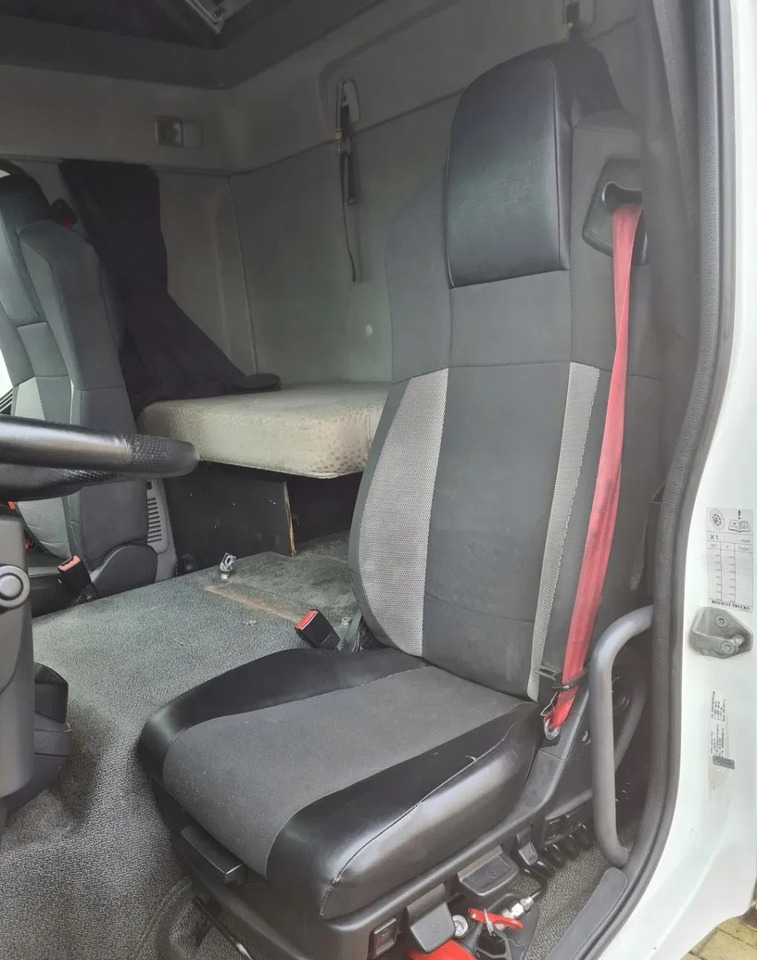 RENAULT PNEUMATYCZNY KIEROWCY - Banco: foto 1 RENAULT PNEUMATYCZNY KIEROWCY - Banco: foto 1