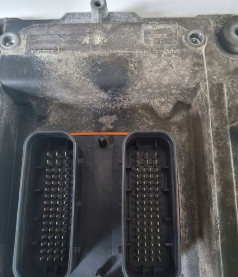 Renault KASETA KOMPUTER SILNIKA GAMA T RANGE VOLVO FH 4 FM 4 21900545-P0 21900545 Renault, Volvo - Centralina electrónica de Caminhão: foto 2 Renault KASETA KOMPUTER SILNIKA GAMA T RANGE VOLVO FH 4 FM 4 21900545-P0 21900545 Renault, Volvo - Centralina electrónica de Caminhão: foto 2