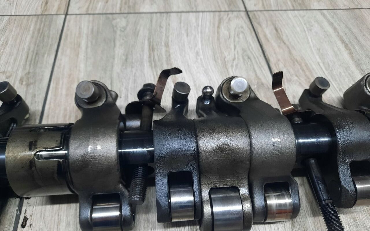 Renault KLAWIATURA RENAULT GAMA T RANGE DTI 11 430 460 VOLVO FM 4 D11K - Motor e peças de Caminhão: foto 3 Renault KLAWIATURA RENAULT GAMA T RANGE DTI 11 430 460 VOLVO FM 4 D11K - Motor e peças de Caminhão: foto 3