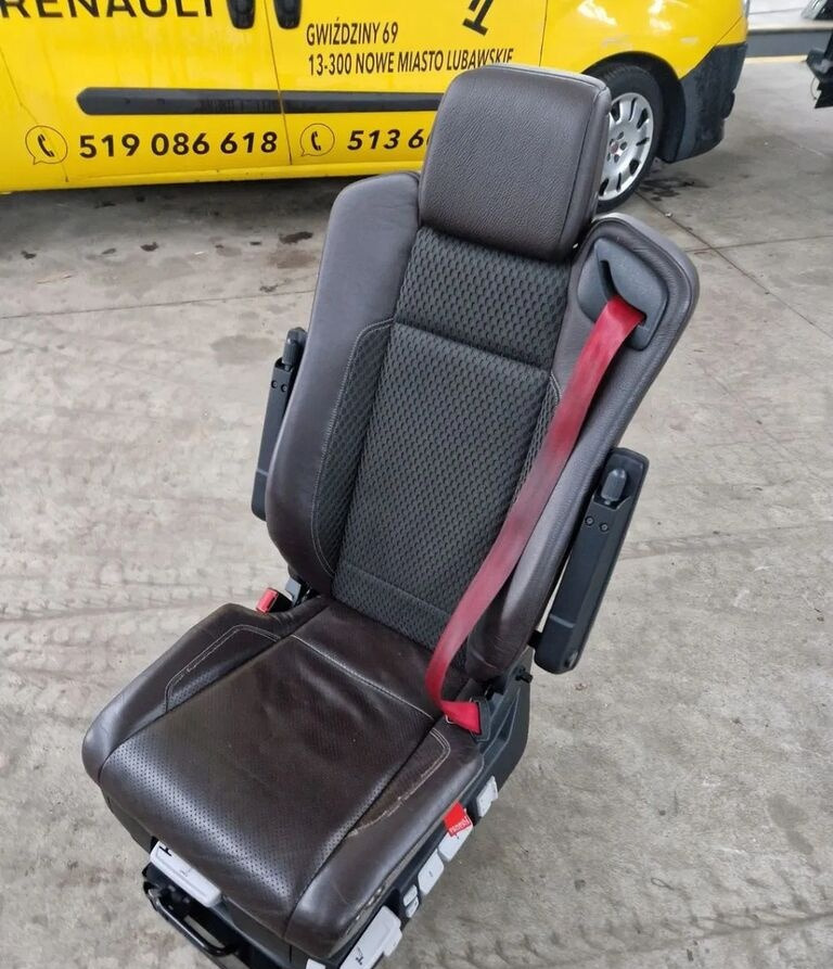 Renault SIEDZENIE KIEROWCY Renault GAMA T C K - Banco de Caminhão: foto 1 Renault SIEDZENIE KIEROWCY Renault GAMA T C K - Banco de Caminhão: foto 1