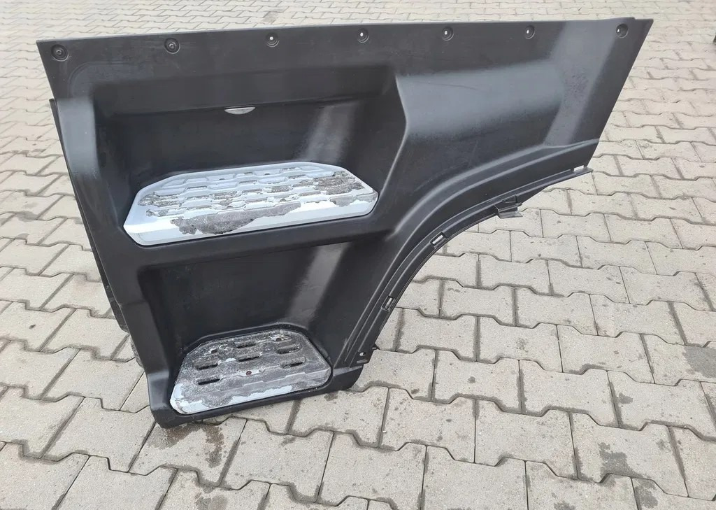 STOPNICA KOMPLETNA LEWA GÓRNA STOPIEŃ FORD F-MAX 500 TRUCKS - Estribo: foto 1 STOPNICA KOMPLETNA LEWA GÓRNA STOPIEŃ FORD F-MAX 500 TRUCKS - Estribo: foto 1