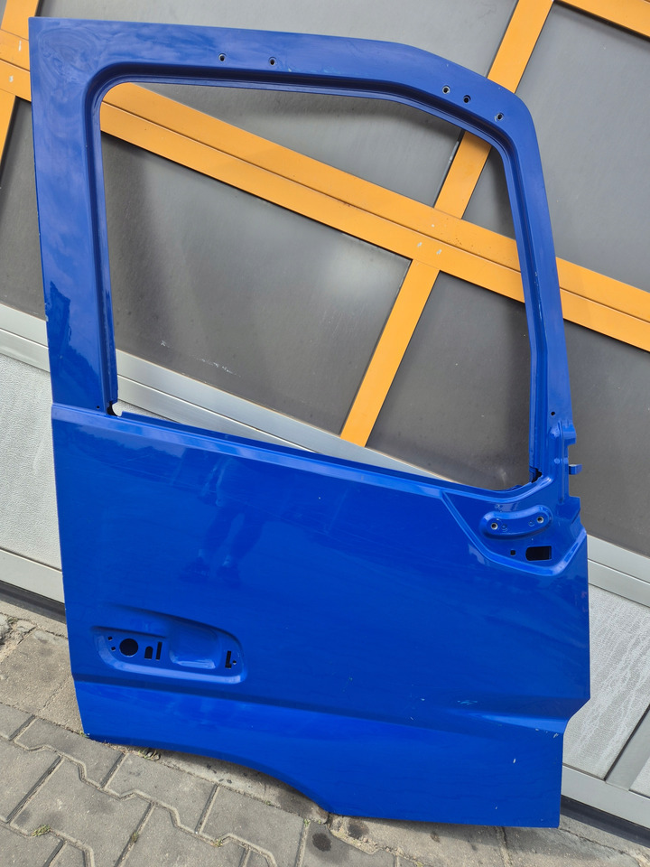 VOLVO DRZWI GOŁE PRAWE VOLVO FM 5 FMX 5 - Porta e peças de Caminhão: foto 1 VOLVO DRZWI GOŁE PRAWE VOLVO FM 5 FMX 5 - Porta e peças de Caminhão: foto 1