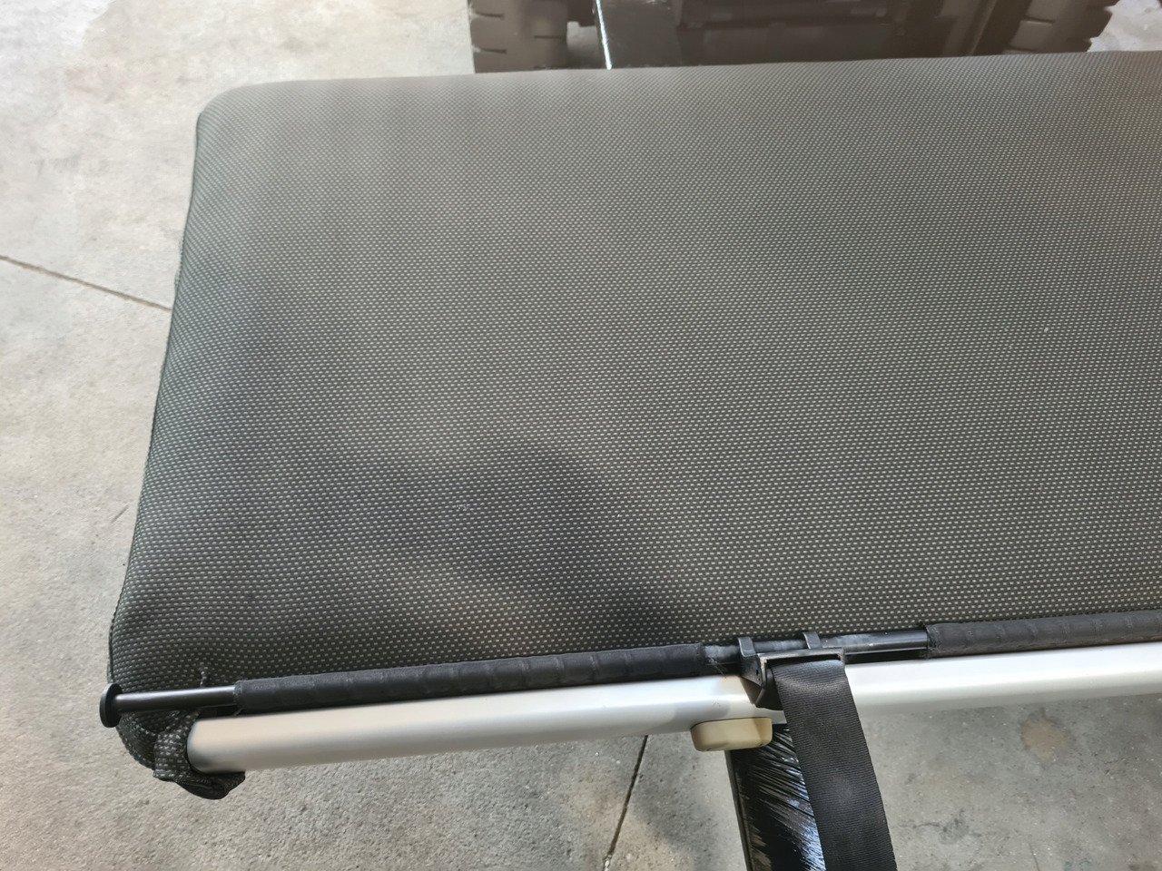 VOLVO ŁÓŻKO KOMPLETNE GÓRNE LEŻANKA MOCOWANIA - Banco de Caminhão: foto 3 VOLVO ŁÓŻKO KOMPLETNE GÓRNE LEŻANKA MOCOWANIA - Banco de Caminhão: foto 3