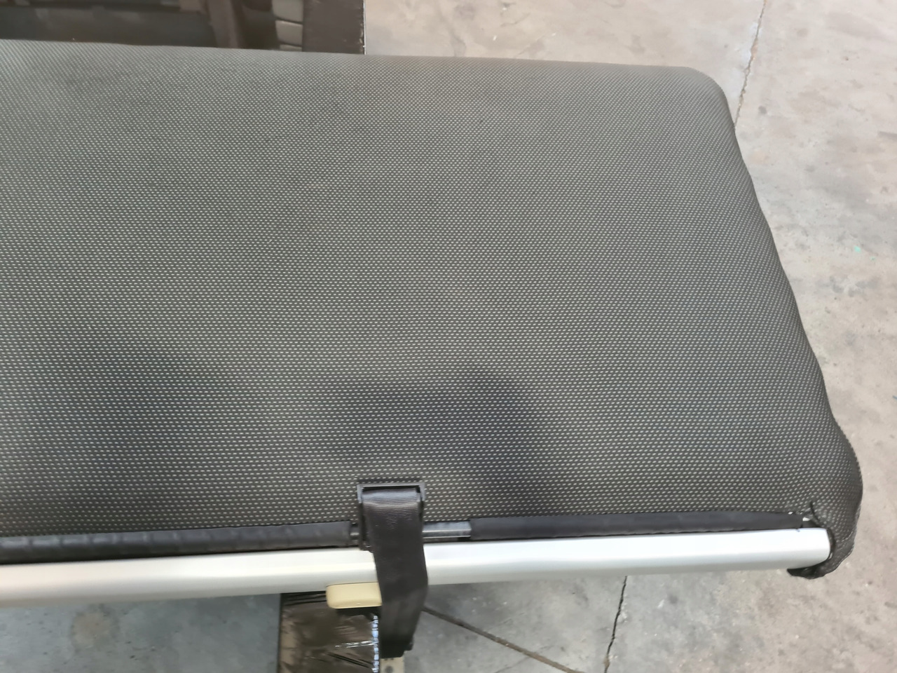 VOLVO ŁÓŻKO KOMPLETNE GÓRNE LEŻANKA MOCOWANIA - Banco de Caminhão: foto 2 VOLVO ŁÓŻKO KOMPLETNE GÓRNE LEŻANKA MOCOWANIA - Banco de Caminhão: foto 2