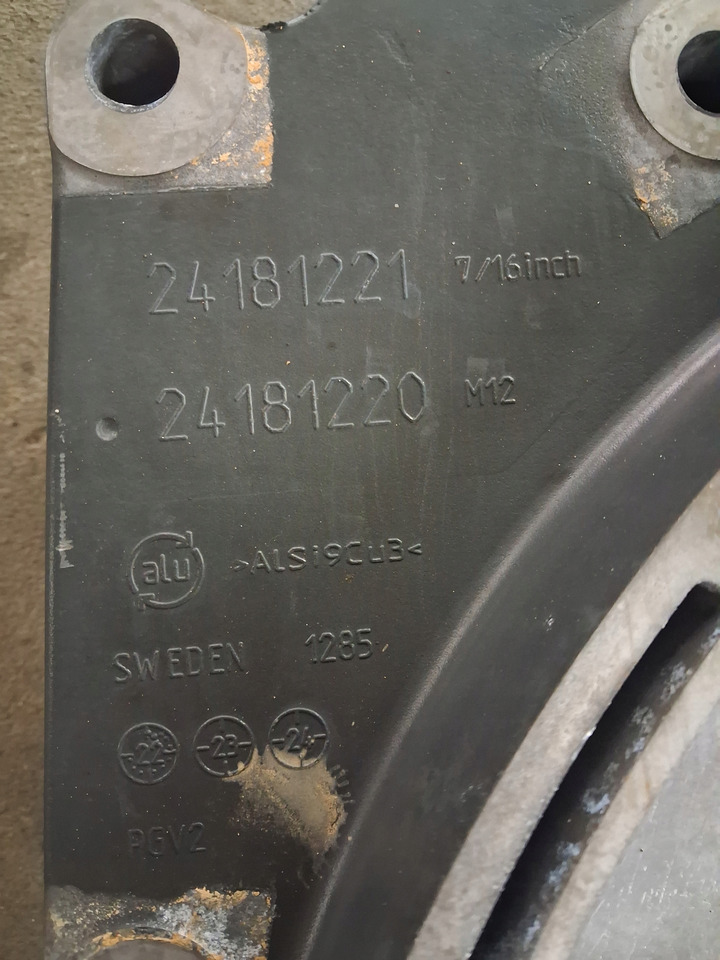 VOLVO OBUDOWA ROZRZĄDU SPRZĘGŁA TURBO COMPOUND I-SAVE VOLVO FH 5 Renault T EVO - Embreagem e peças: foto 3 VOLVO OBUDOWA ROZRZĄDU SPRZĘGŁA TURBO COMPOUND I-SAVE VOLVO FH 5 Renault T EVO - Embreagem e peças: foto 3