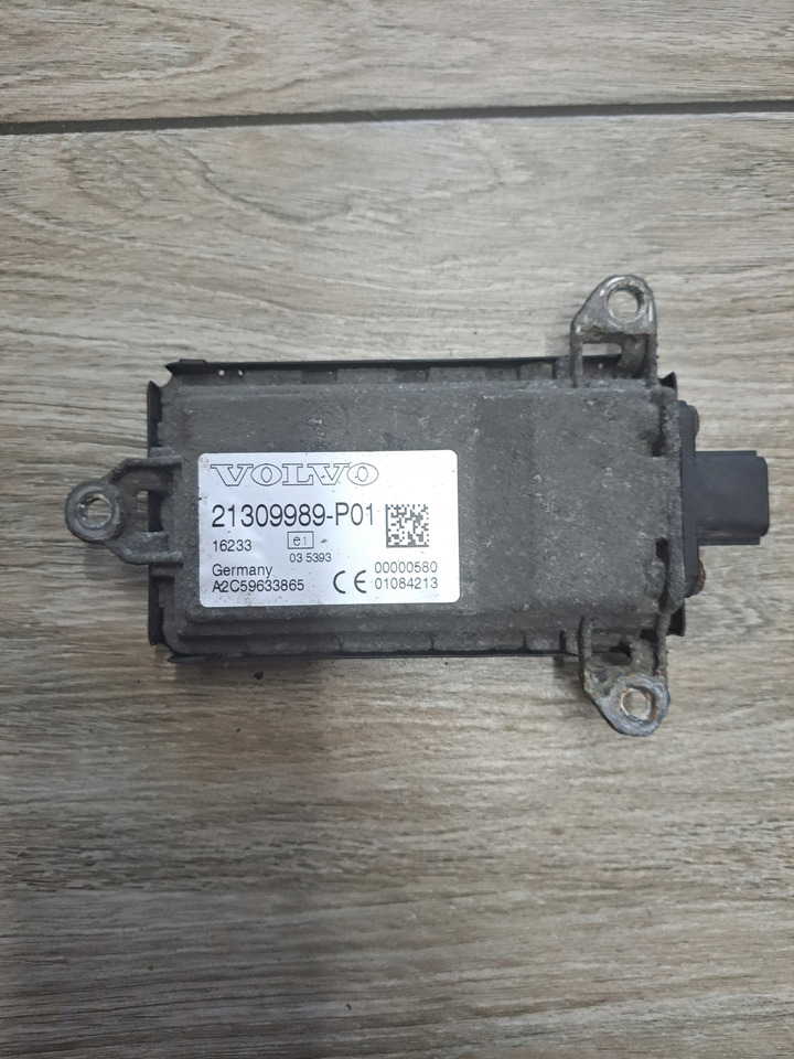 VOLVO STEROWNIK MODUŁ KOMPUTER RADARU VOLVO FH FM 13 - Sistema elétrico de Caminhão: foto 1 VOLVO STEROWNIK MODUŁ KOMPUTER RADARU VOLVO FH FM 13 - Sistema elétrico de Caminhão: foto 1