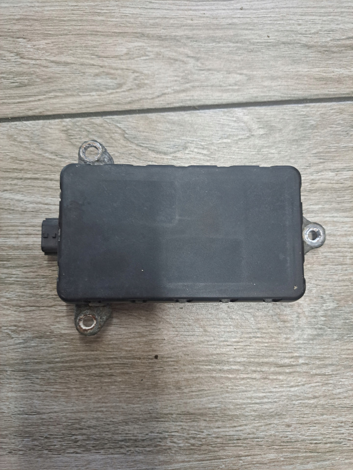 VOLVO STEROWNIK MODUŁ KOMPUTER RADARU VOLVO FH FM 13 - Sistema elétrico de Caminhão: foto 2 VOLVO STEROWNIK MODUŁ KOMPUTER RADARU VOLVO FH FM 13 - Sistema elétrico de Caminhão: foto 2