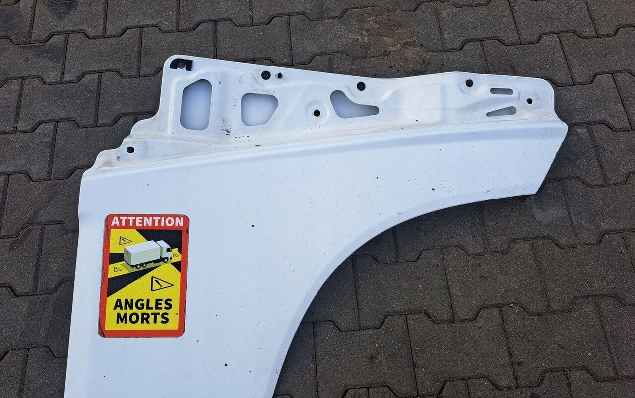 Volvo FH 4 EURO 6 truck - Carroceria e exterior de Caminhão: foto 1 Volvo FH 4 EURO 6 truck - Carroceria e exterior de Caminhão: foto 1