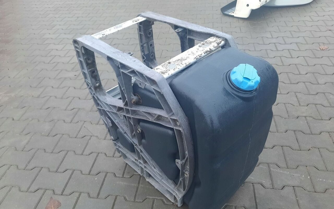 Volvo FH 4 - Tanque para AdBlue de Caminhão: foto 1 Volvo FH 4 - Tanque para AdBlue de Caminhão: foto 1