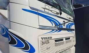 Volvo KOMPLETNA GÓRNA ATRAPA Volvo FH 4 - Capô de Caminhão: foto 1 Volvo KOMPLETNA GÓRNA ATRAPA Volvo FH 4 - Capô de Caminhão: foto 1