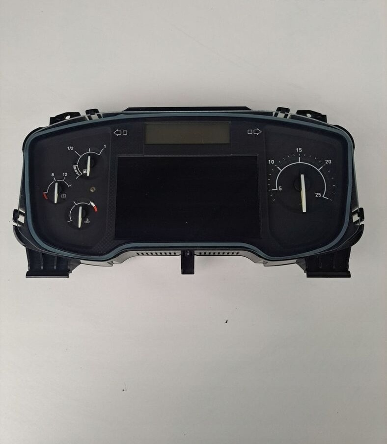 ZEGARY LICZNIKI AUTOMAT RENAULT GAMA T RANGE 22224253 - Painel de instrumentos de Caminhão: foto 1 ZEGARY LICZNIKI AUTOMAT RENAULT GAMA T RANGE 22224253 - Painel de instrumentos de Caminhão: foto 1