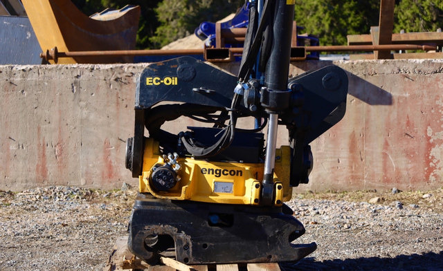 Engcon Engcon EC233S-QS80-SS10 - Tiltrotator: foto 1 Engcon Engcon EC233S-QS80-SS10 - Tiltrotator: foto 1