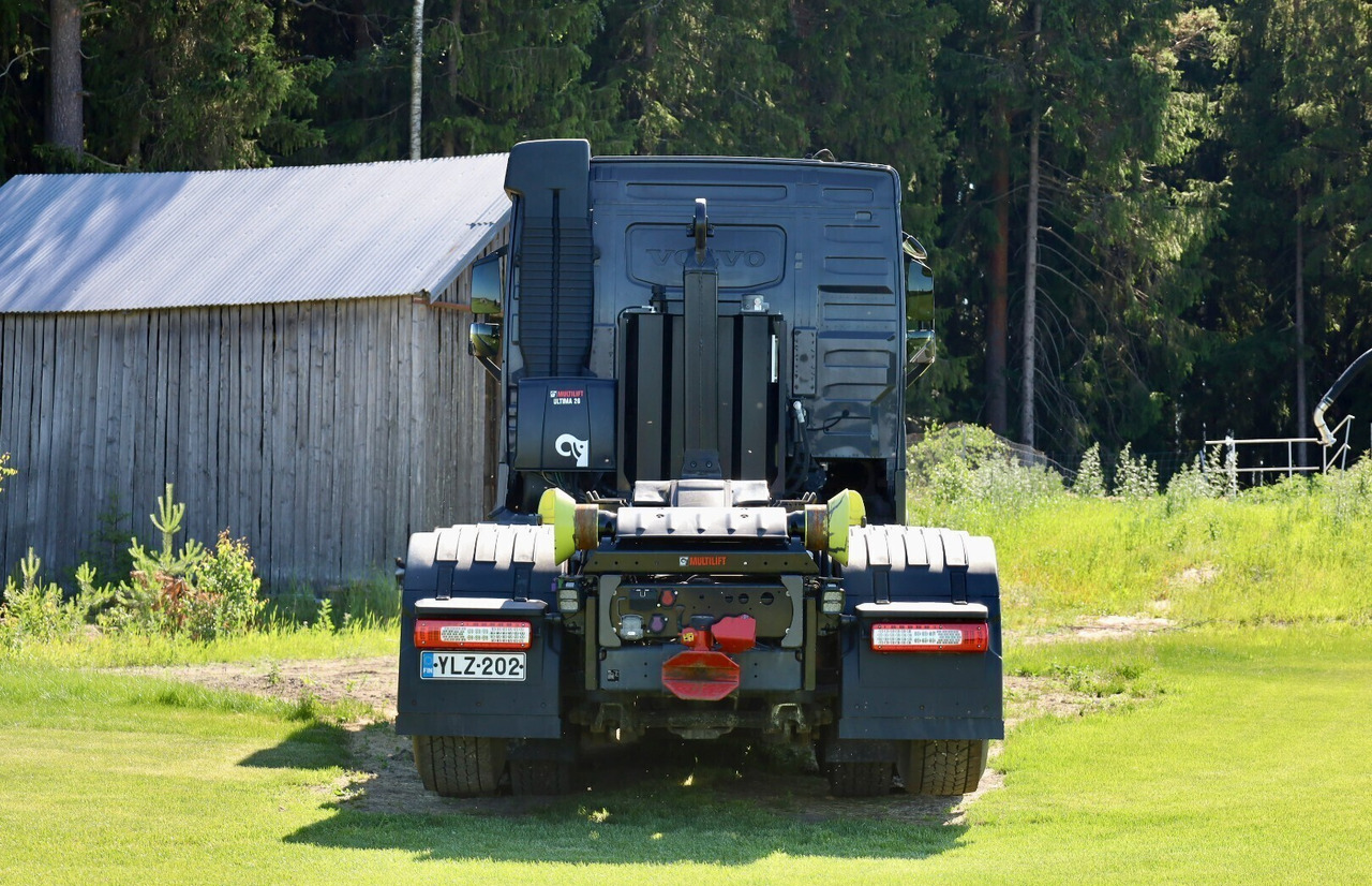 Caminhão polibenne Volvo FH16 750 10X4: foto 9