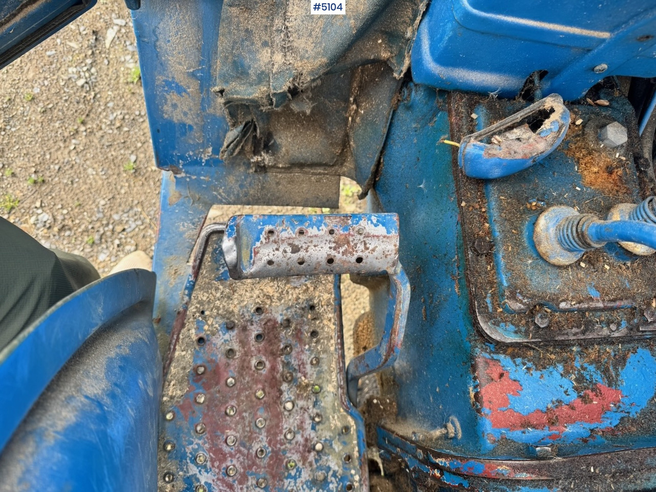 Trator 1972 Ford 3000 4x2 w/ Front loader: foto 16