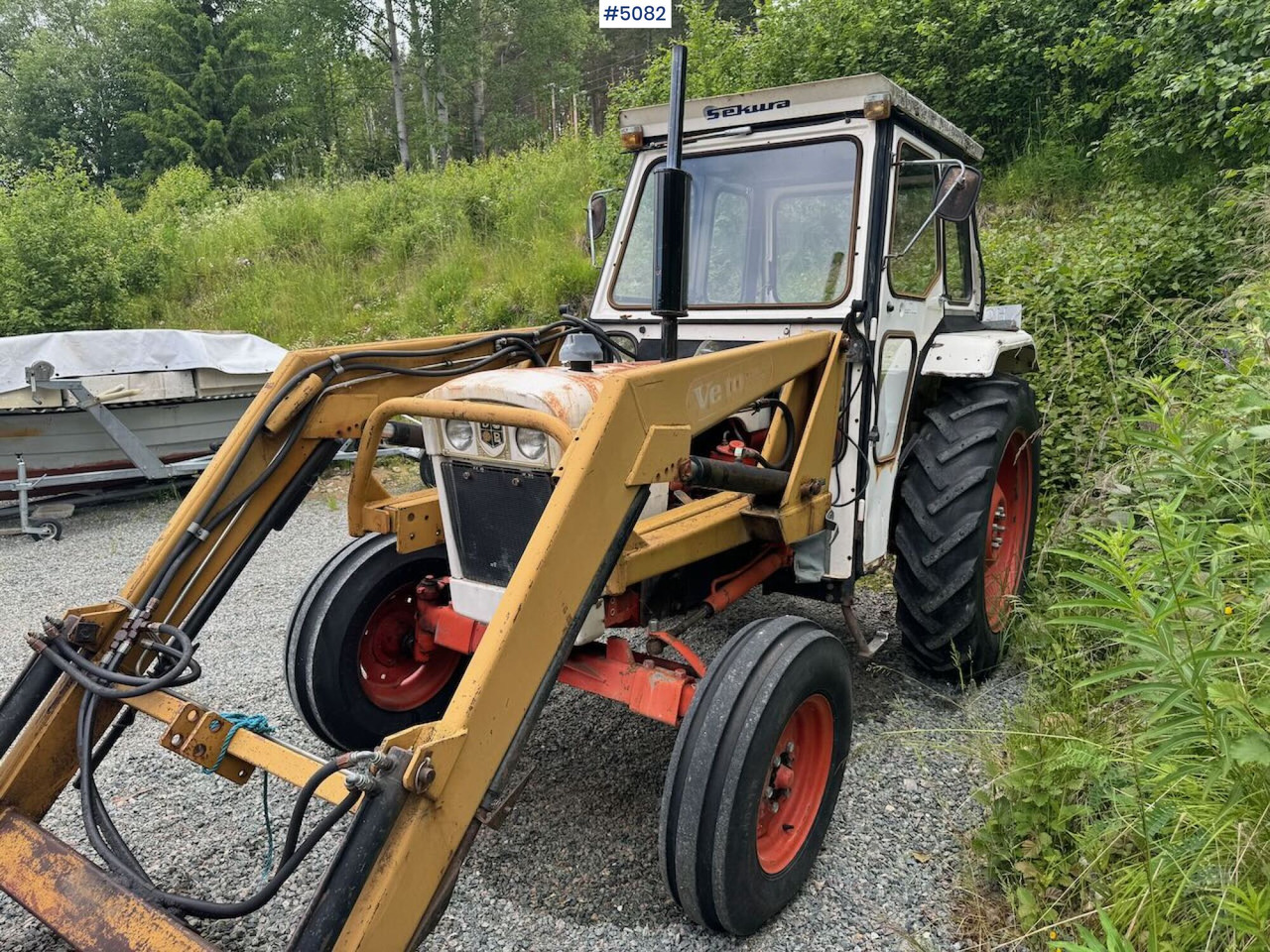 1980 David Brown 885 w/ front loader and bucket - Trator: foto 2 1980 David Brown 885 w/ front loader and bucket - Trator: foto 2