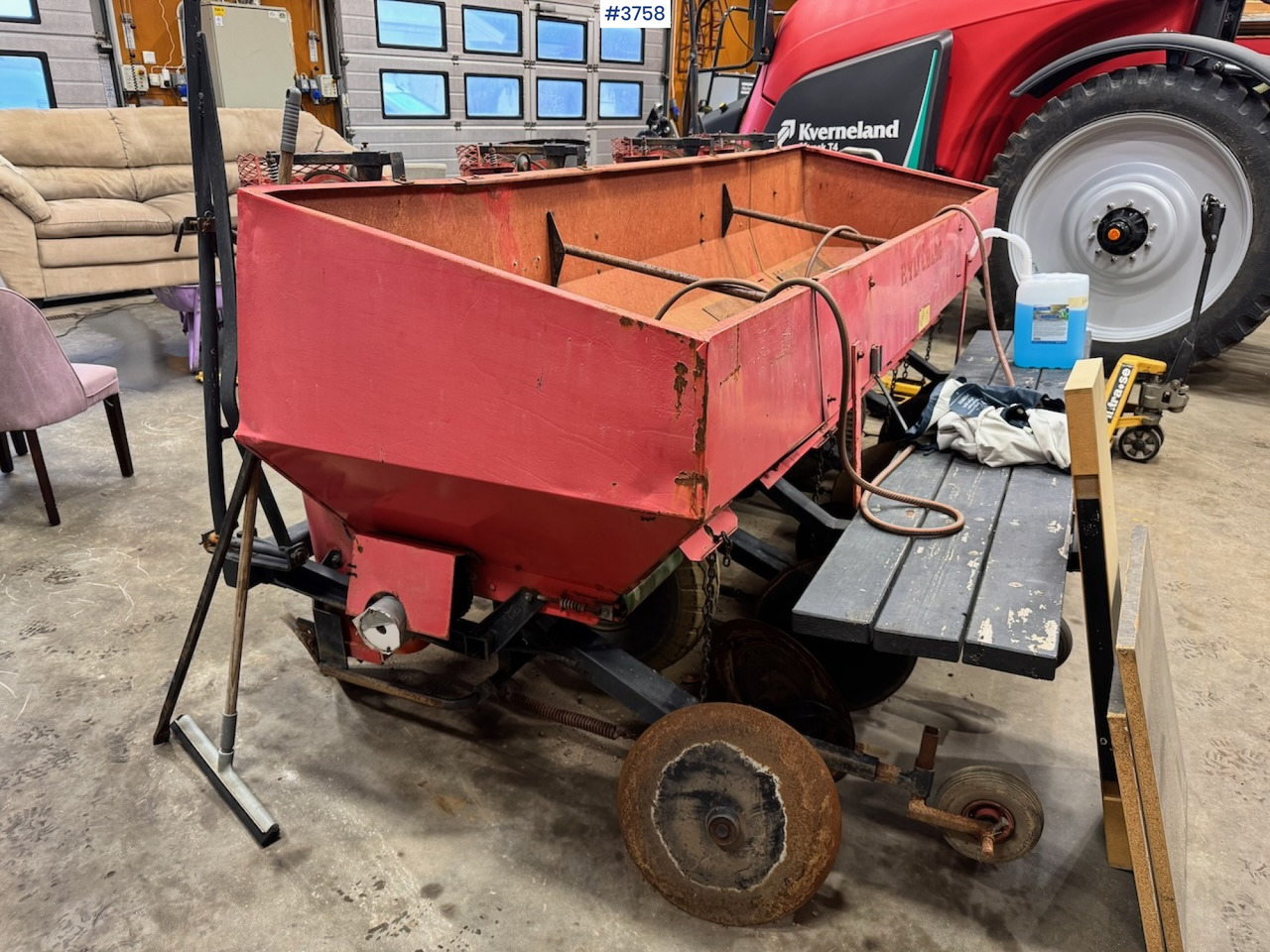 1985 Hylleberg 442 potato planter - Semeador de batatas: foto 3 1985 Hylleberg 442 potato planter - Semeador de batatas: foto 3