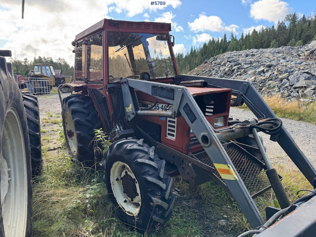 1986 Fiat 55-46 DT w/ front loader. - Trator: foto 4 1986 Fiat 55-46 DT w/ front loader. - Trator: foto 4