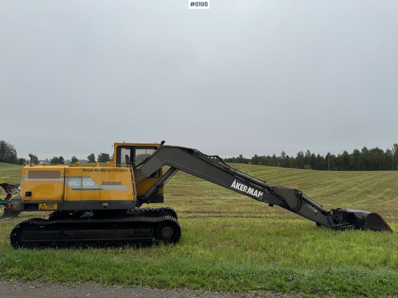1993 Åkerman EC200 Tracked excavator w/ 2 buckets. New belts and sprocket. - Escavadeira: foto 2 1993 Åkerman EC200 Tracked excavator w/ 2 buckets. New belts and sprocket. - Escavadeira: foto 2