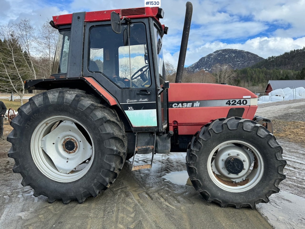 1996 Case IH 4240 XL - Trator: foto 1 1996 Case IH 4240 XL - Trator: foto 1