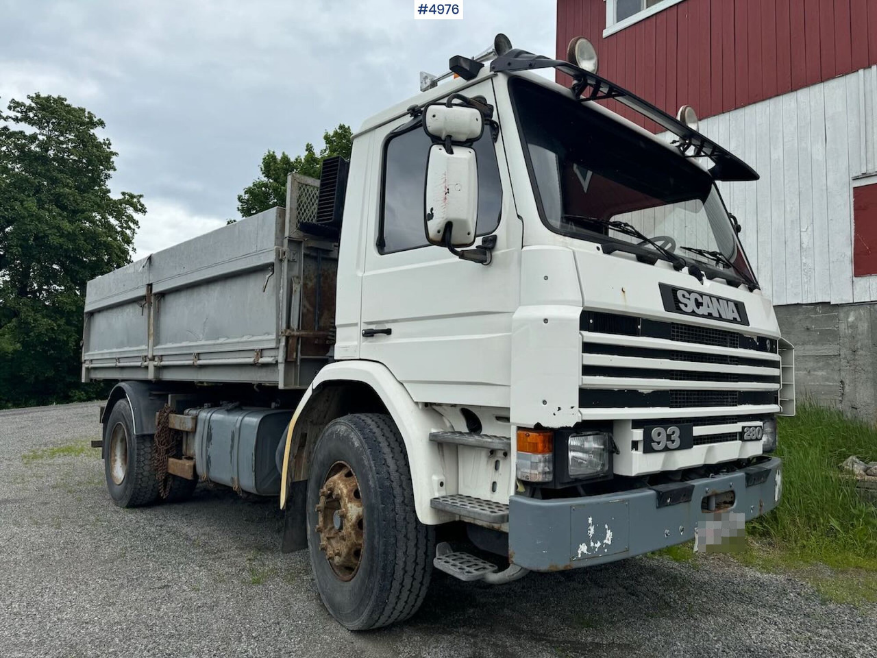 1996 Scania P93 4x2 tipper truck - Caminhão basculante: foto 4 1996 Scania P93 4x2 tipper truck - Caminhão basculante: foto 4