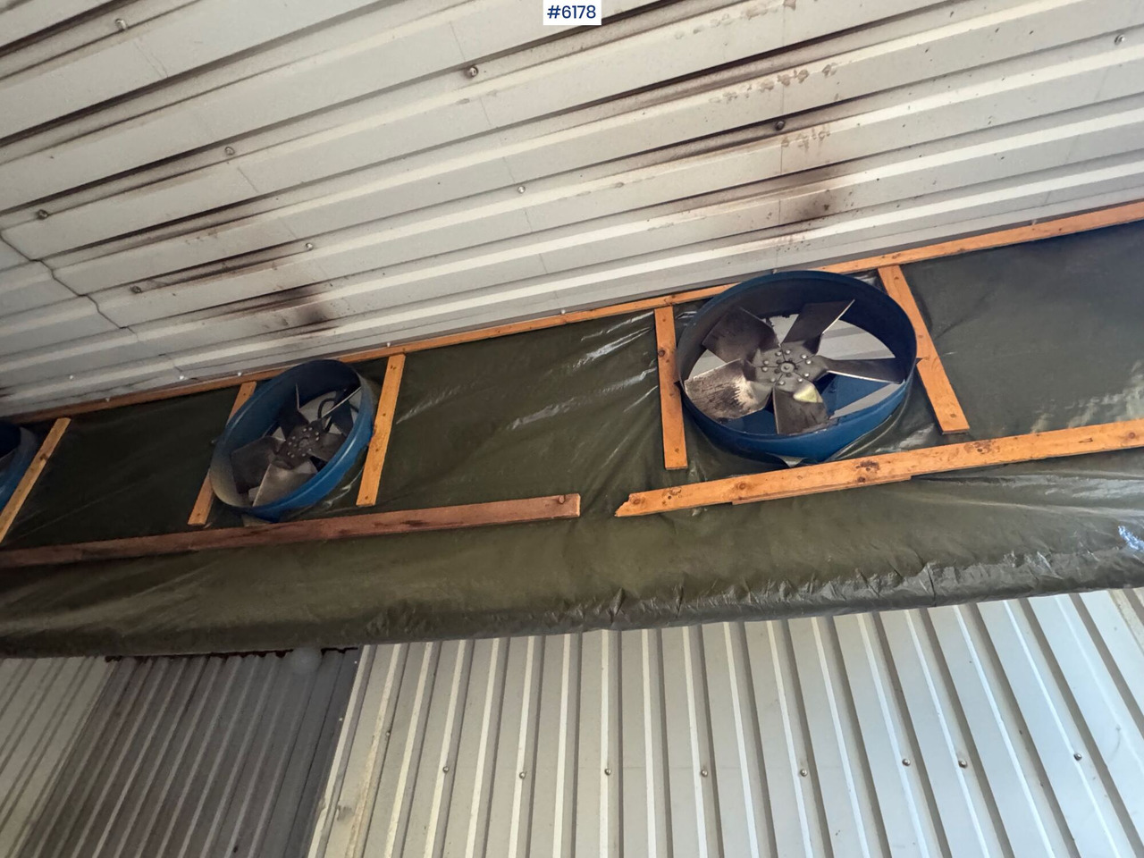 1997 Dryfinn 15 drying unit with circulation fans and trolley - Equipamento de climatização industrial: foto 4 1997 Dryfinn 15 drying unit with circulation fans and trolley - Equipamento de climatização industrial: foto 4