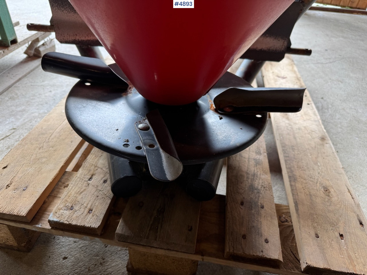 Distribuidor de fertilizantes 2001 Cavallo C503N.: foto 7