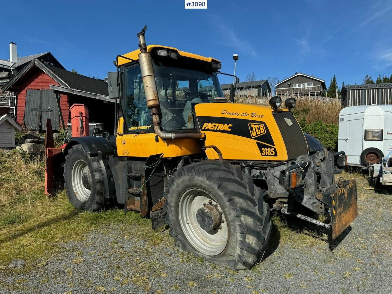 2001 JCB Fastrac 3185 4x4. The plow rigged and two sets of tires. - Trator: foto 3 2001 JCB Fastrac 3185 4x4. The plow rigged and two sets of tires. - Trator: foto 3