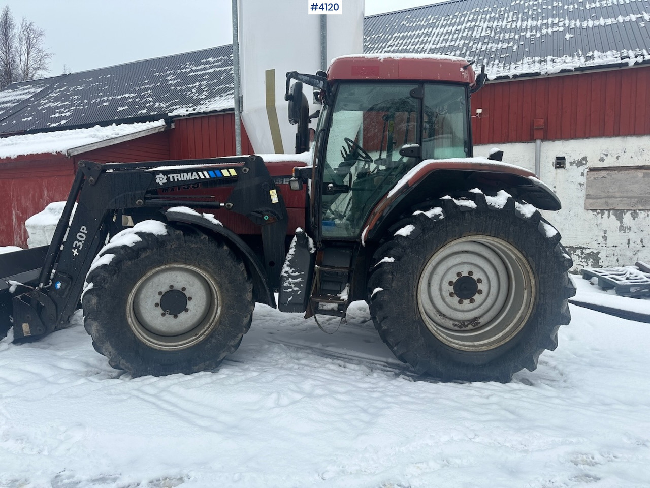 2002 CASE MX 135 MAXXUM 4x4 tractor with front loader. - Trator: foto 3 2002 CASE MX 135 MAXXUM 4x4 tractor with front loader. - Trator: foto 3