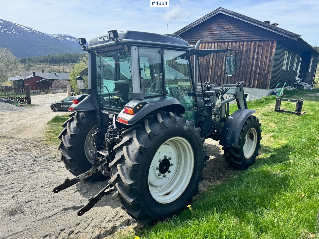 Trator 2003 Valtra A85-4 4x4 with Front Loader – 4450 hours!: foto 9