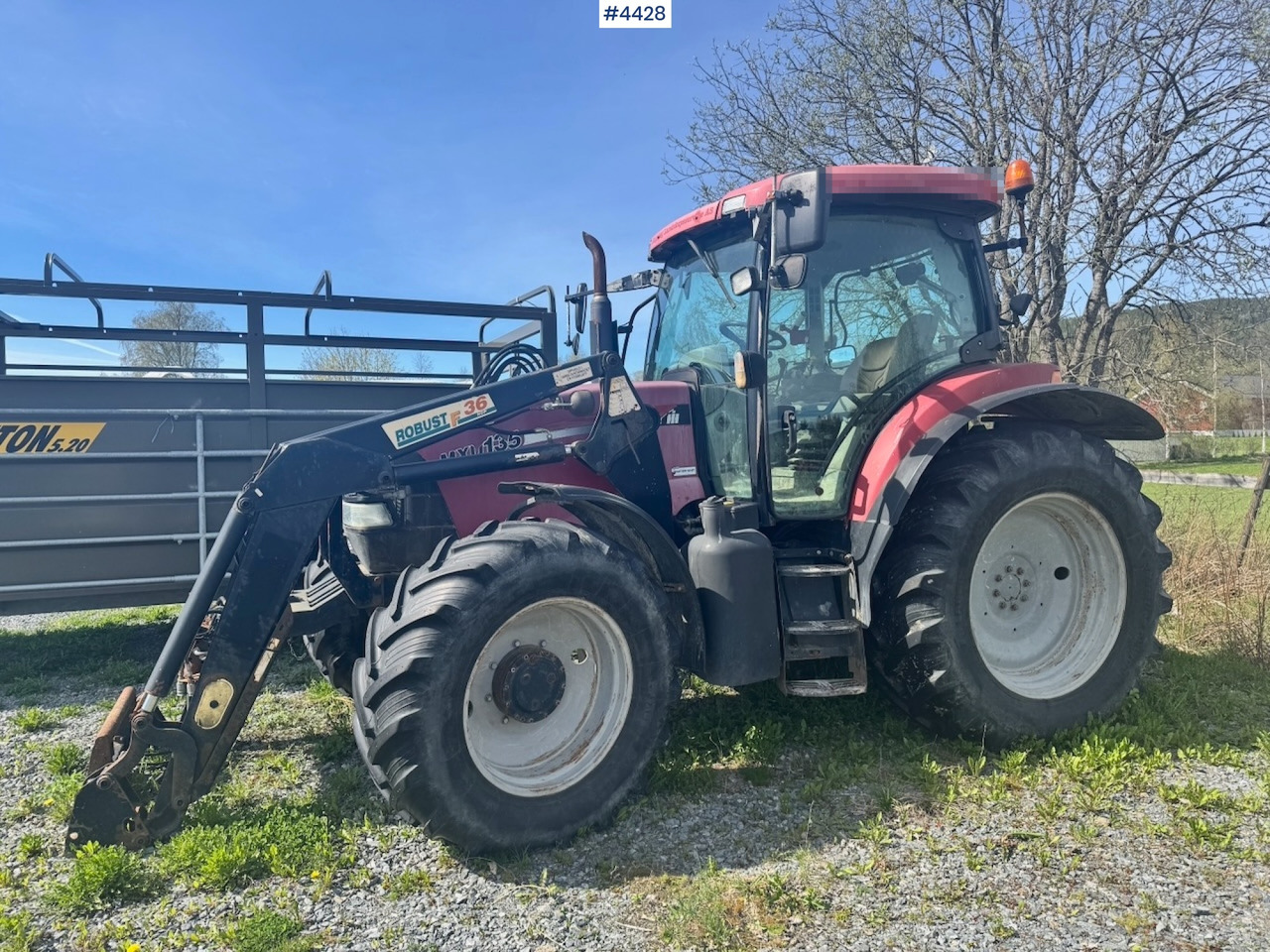 2004 Case MXU 135 4x4 w/ Front Loader. - Trator: foto 5 2004 Case MXU 135 4x4 w/ Front Loader. - Trator: foto 5