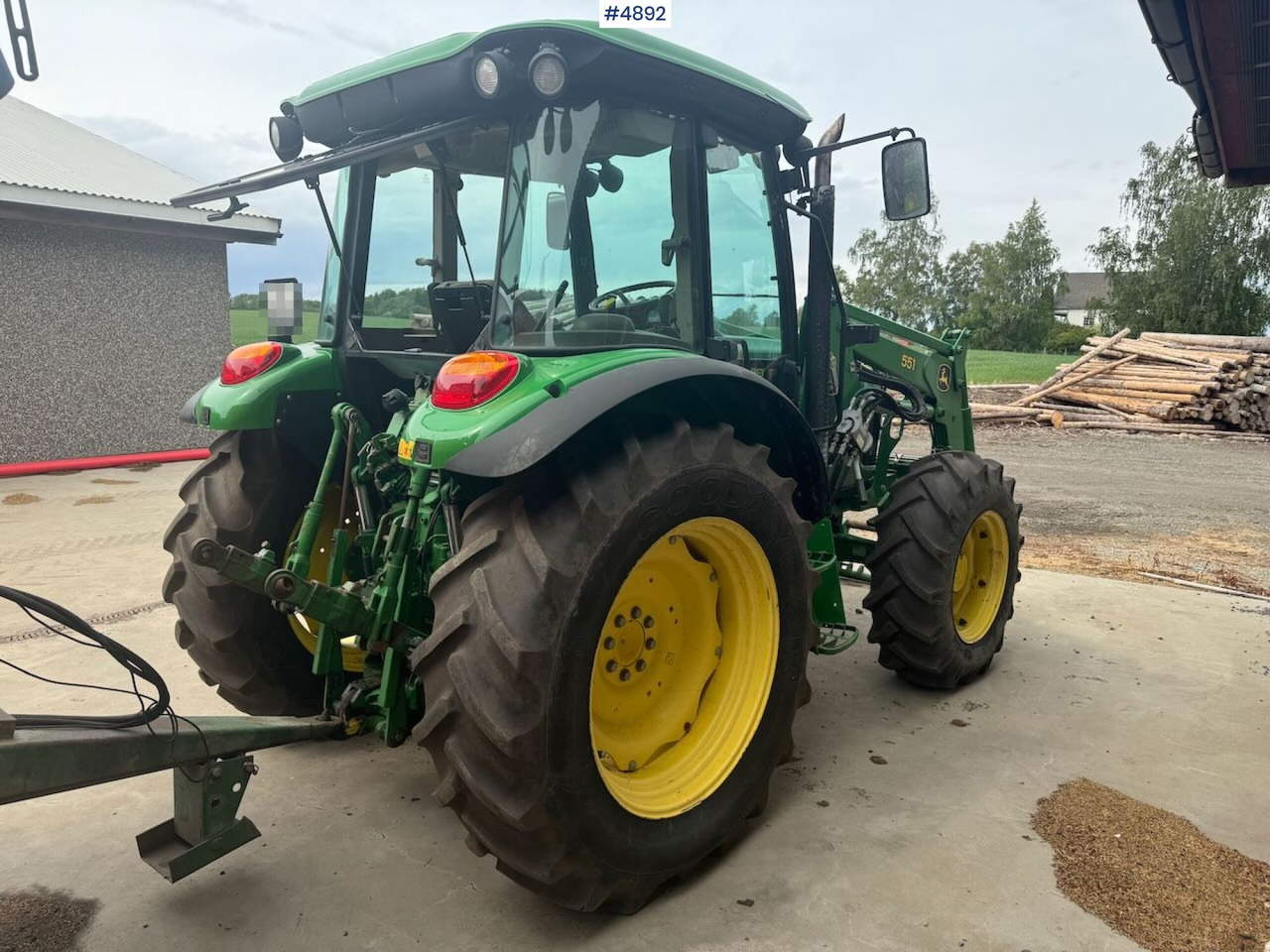 2004 John Deere 5720 4x4 w/ front loader - Trator: foto 5 2004 John Deere 5720 4x4 w/ front loader - Trator: foto 5