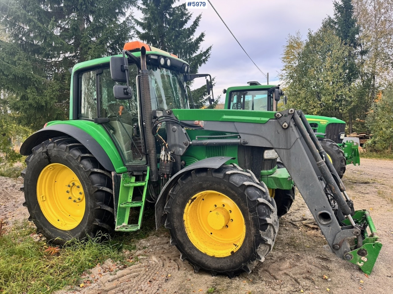 2005 John Deere 6420 with Front Loader - Trator: foto 3 2005 John Deere 6420 with Front Loader - Trator: foto 3