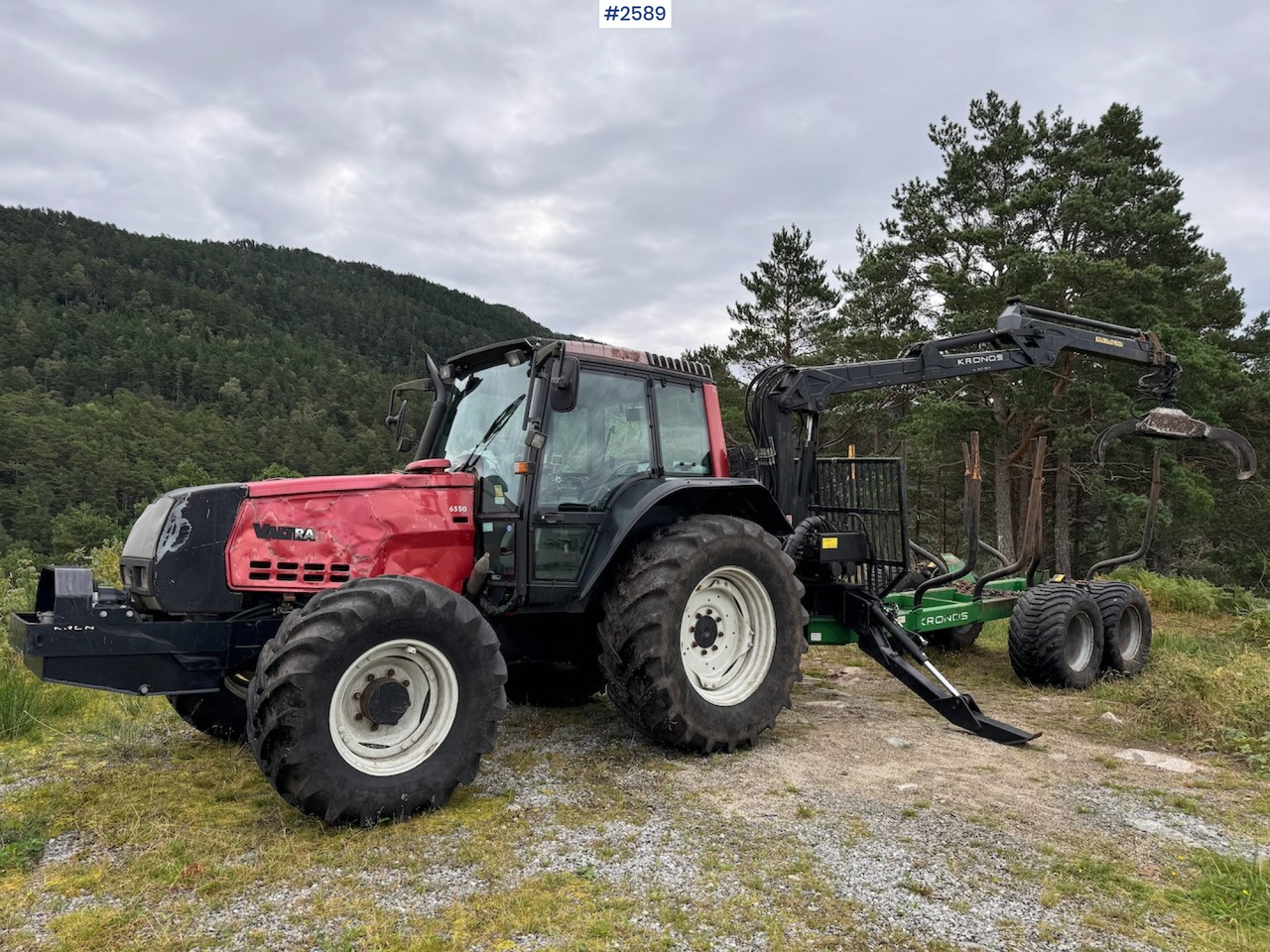 2005 Valtra 6550 Turbo with Kronos 120H 4WD B - Trator: foto 1 2005 Valtra 6550 Turbo with Kronos 120H 4WD B - Trator: foto 1