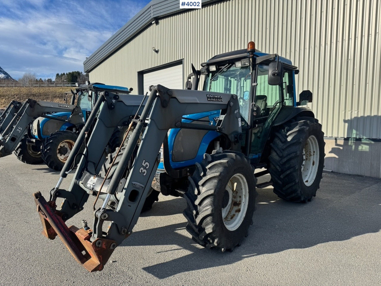 2006 Valtra A95-4 4x4 w/ Front loader. 2700 hours! - Trator: foto 4 2006 Valtra A95-4 4x4 w/ Front loader. 2700 hours! - Trator: foto 4