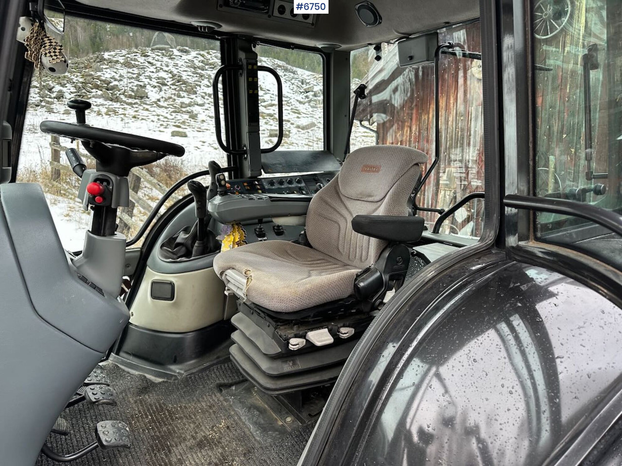 Trator 2006 Valtra T190 4x4 w/ Front loader and new gearbox! SEE VIDEO.: foto 12