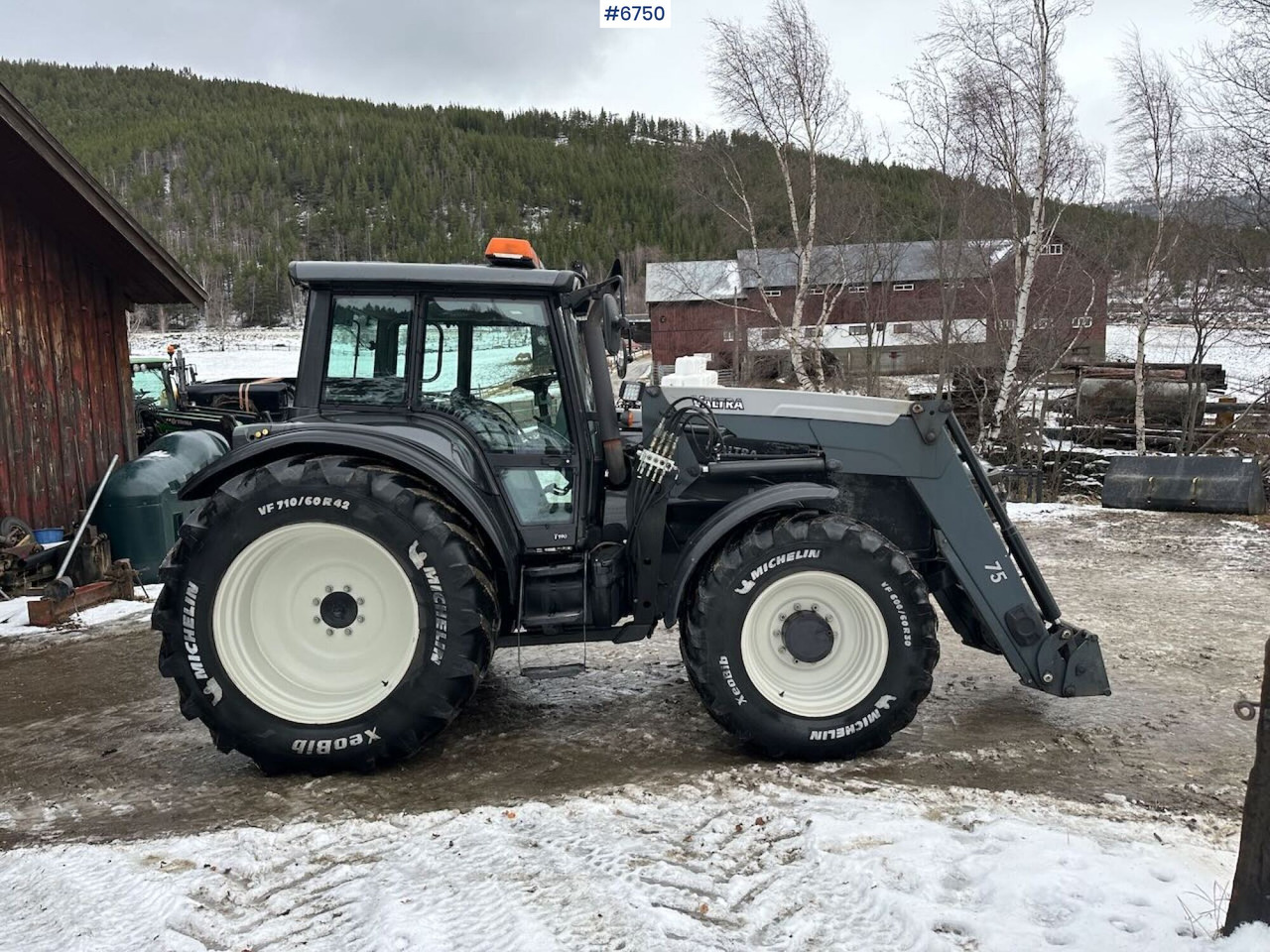 2006 Valtra T190 4x4 w/ Front loader and new gearbox! SEE VIDEO. - Trator: foto 1 2006 Valtra T190 4x4 w/ Front loader and new gearbox! SEE VIDEO. - Trator: foto 1