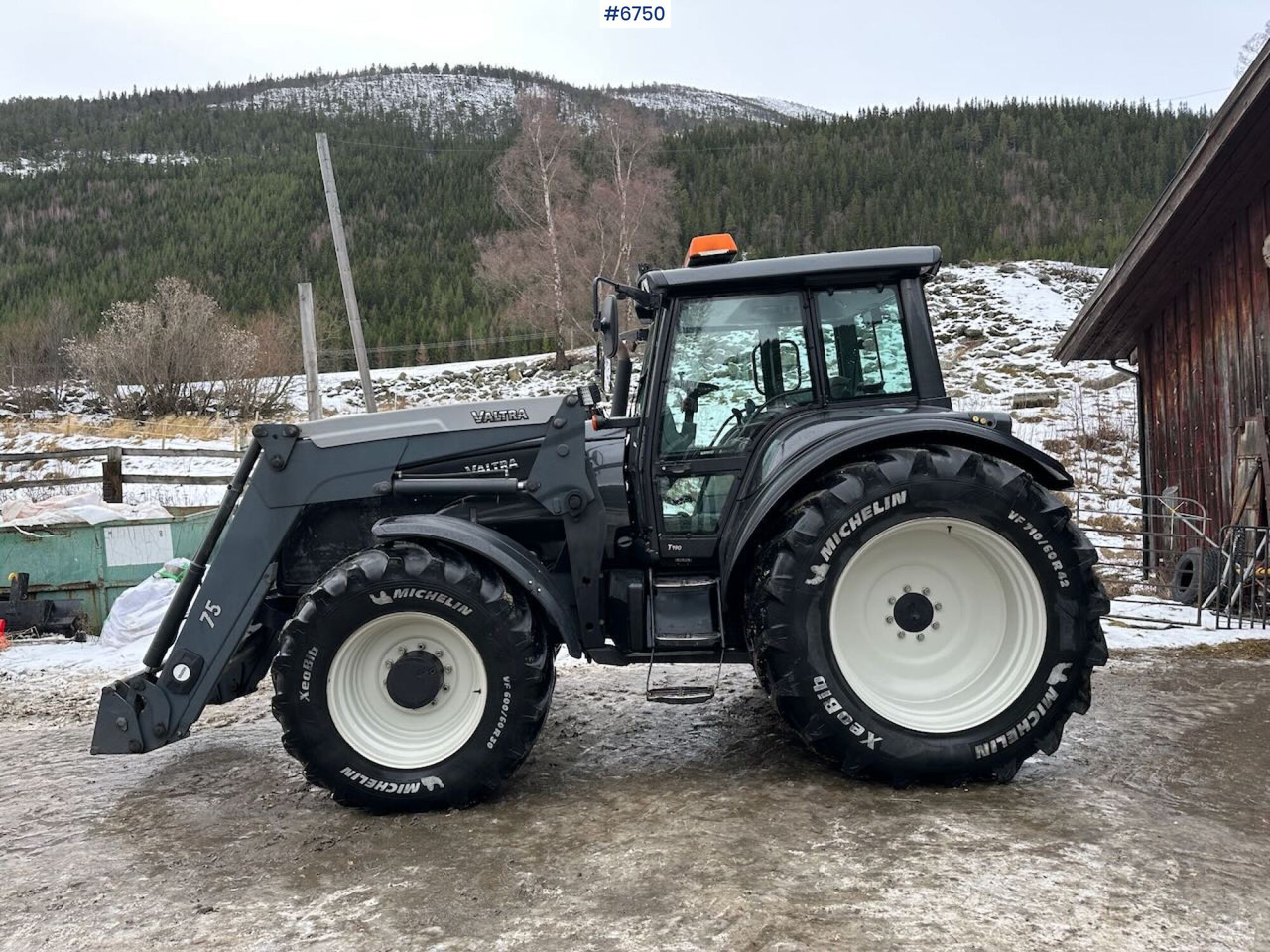 2006 Valtra T190 4x4 w/ Front loader and new gearbox! SEE VIDEO. - Trator: foto 2 2006 Valtra T190 4x4 w/ Front loader and new gearbox! SEE VIDEO. - Trator: foto 2