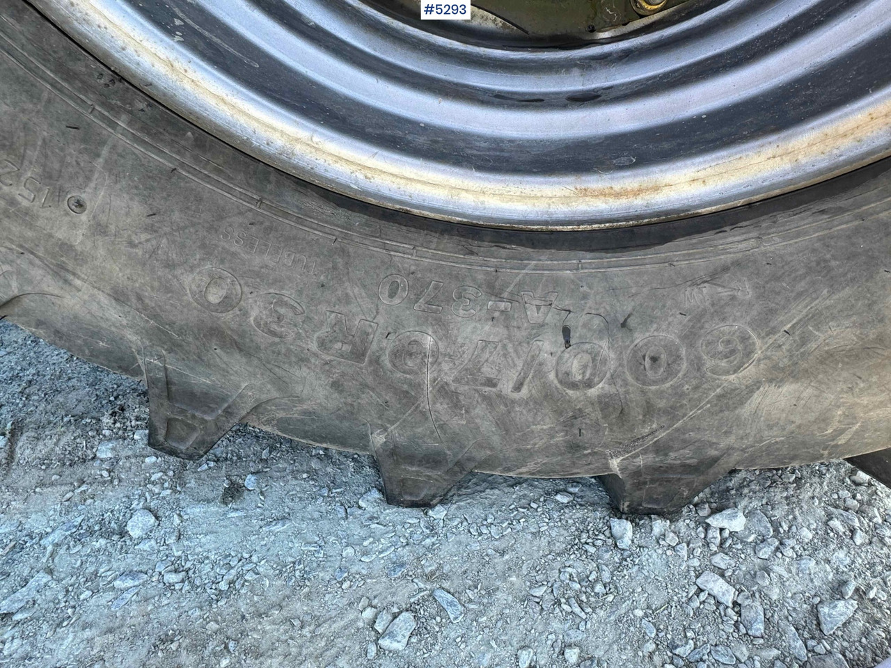 Trator 2008 Case IH MAGNUM 310 with 5 double outlets!: foto 20